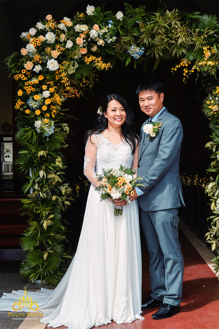 áo cưới làm lễ Nhà thờ tay dài tùng lụa