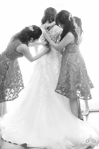 váy cưới ren tay dài dự lễ Nhà thờ