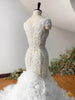thiết kế váy cưới trễ vai ren phối hoa hồng 3D