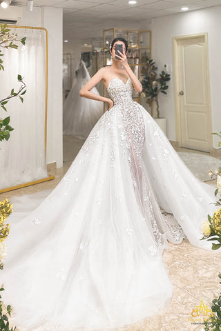 áo cưới xuyên thấu tùng rời lộng lẫy