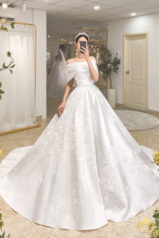thiết kế áo cưới satin Haute Couture