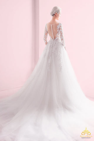 váy cưới tùng lưới hở lưng tay dài ren