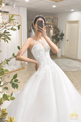 áo cưới hạ eo tùng lưới xếp múi