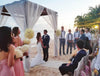 váy cưới hở lưng cho tiệc cưới trên biển