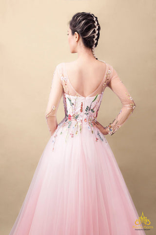 áo cưới ngắn màu hồng dâu thêu ren hoa